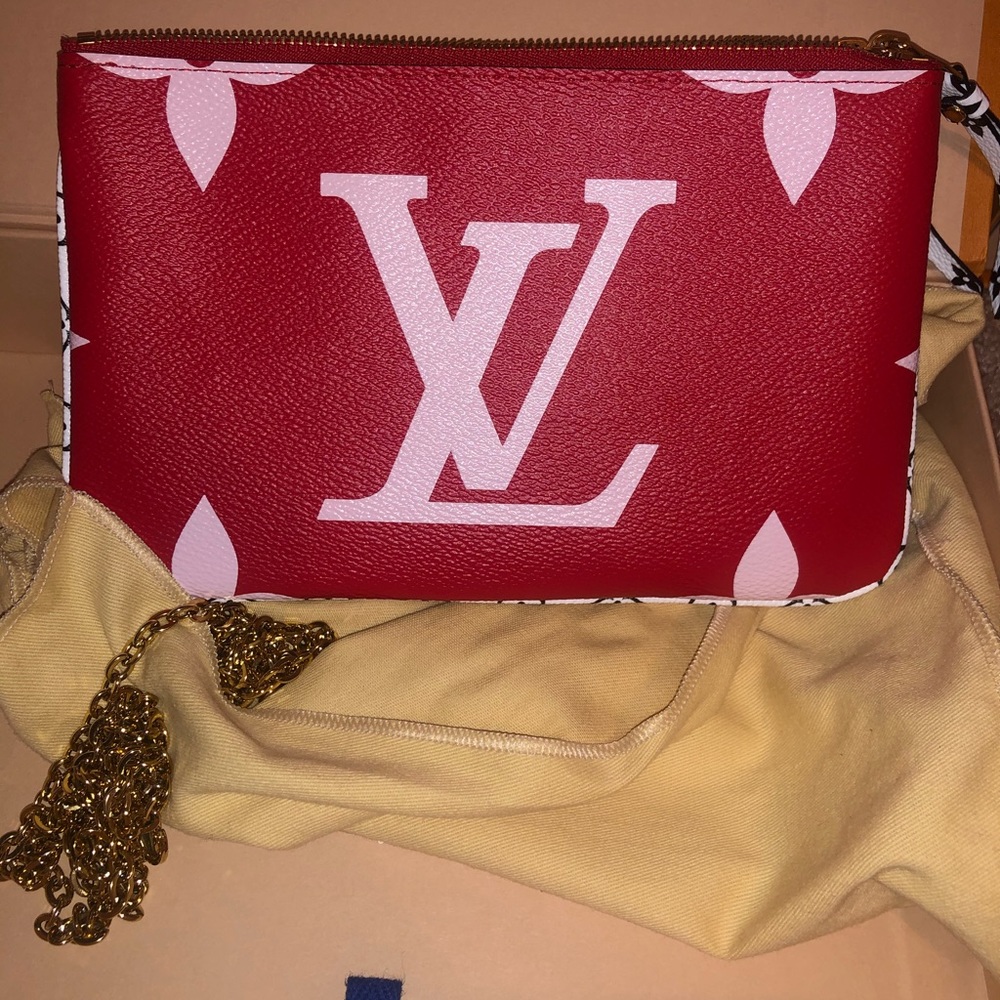 Louis Vuitton 2019 giant double zip pochette